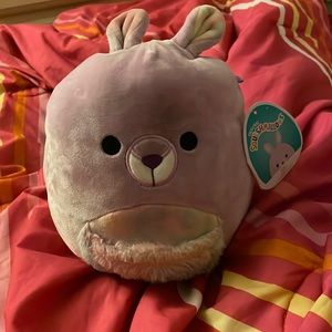 Kiki kangaroo pastel rainbow 8 inch squishmellow